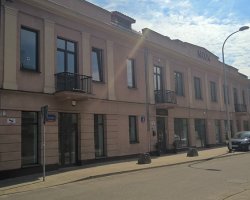 Hostel Maxim - widok na ulicę Śnieżną na warszawskiej Pradze