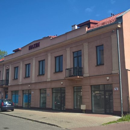 Hostel Maxim - widok od strony ulicy Śnieżnej (Warszawa Praga)